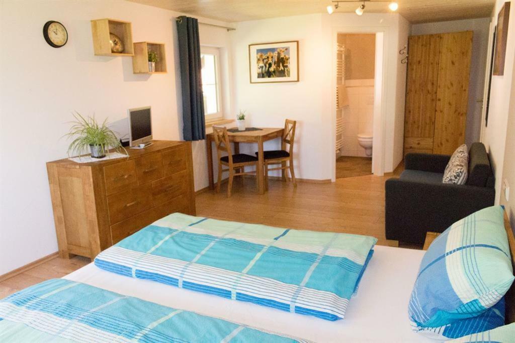 Bed and Breakfast Rosenhof Исни  Экстерьер фото